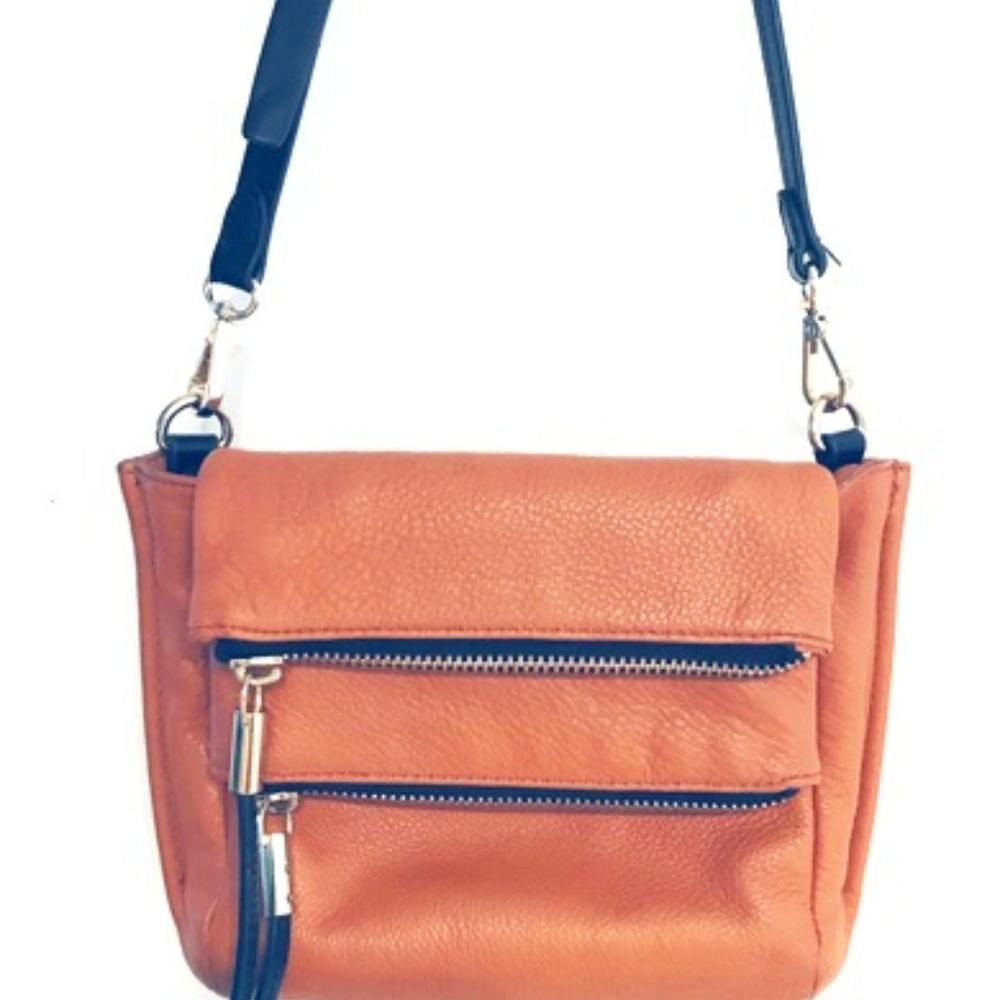 VINCE CAMUTO Leather Crossbody Bag
